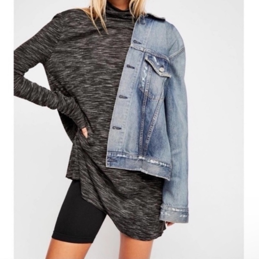 Free People | We The Free Gray Stone Cold Split Back Turtleneck Tunic Size XS